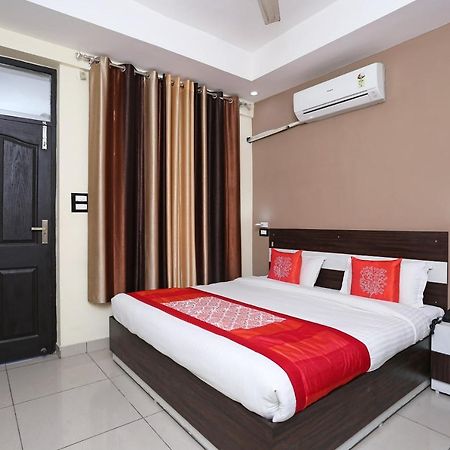 Oyo 8232 Hotel Krb Paradise Dehradun Exterior photo