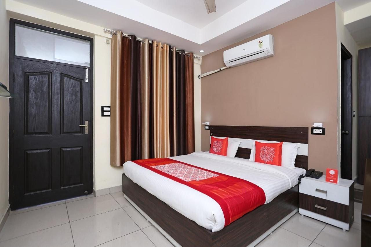 Oyo 8232 Hotel Krb Paradise Dehradun Exterior photo