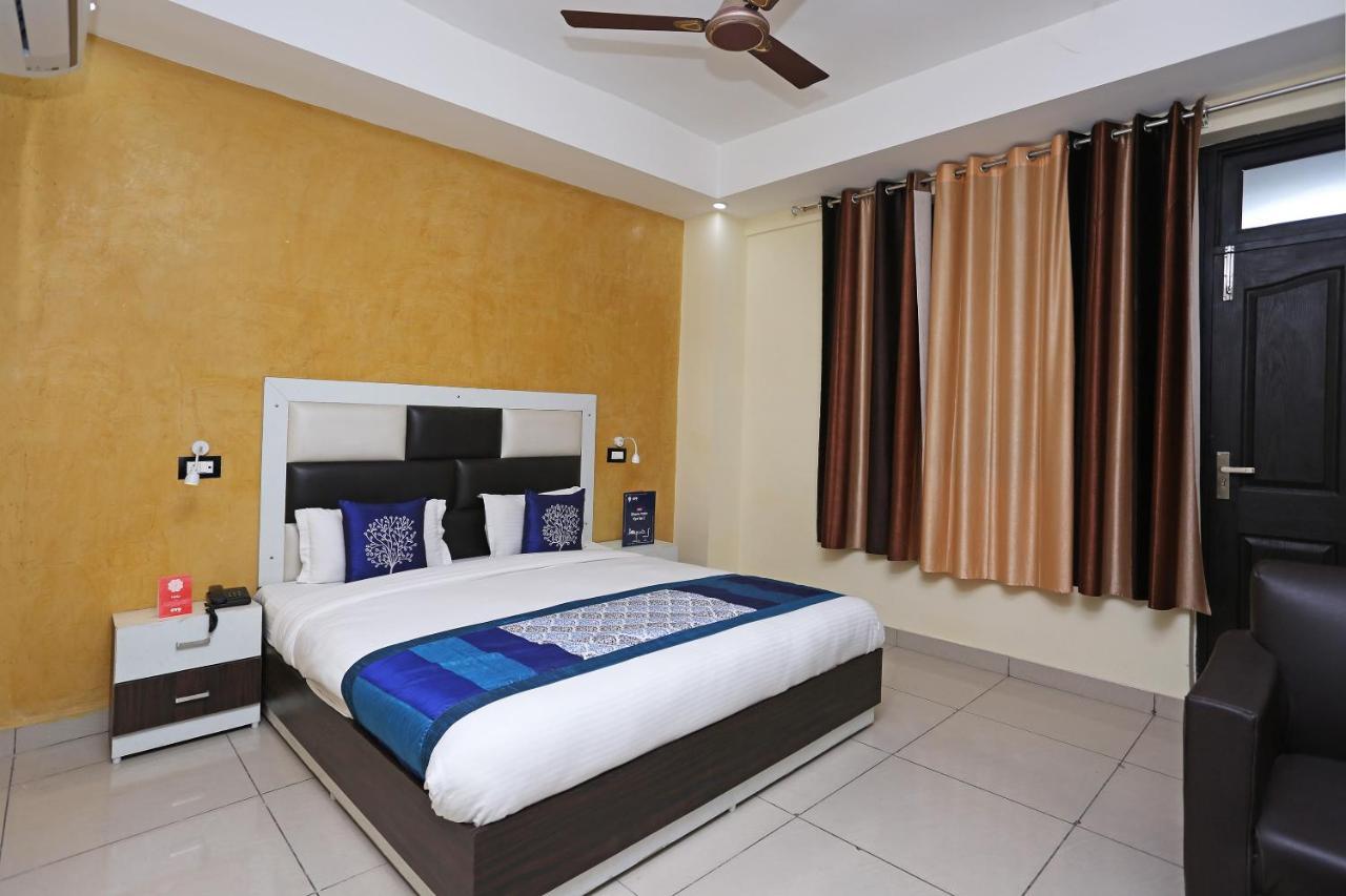 Oyo 8232 Hotel Krb Paradise Dehradun Exterior photo